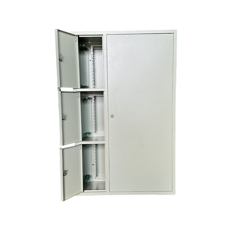 How can a fiber optic distribution cabinet achieve a fast and convenient fiber optic splicing and termination process?